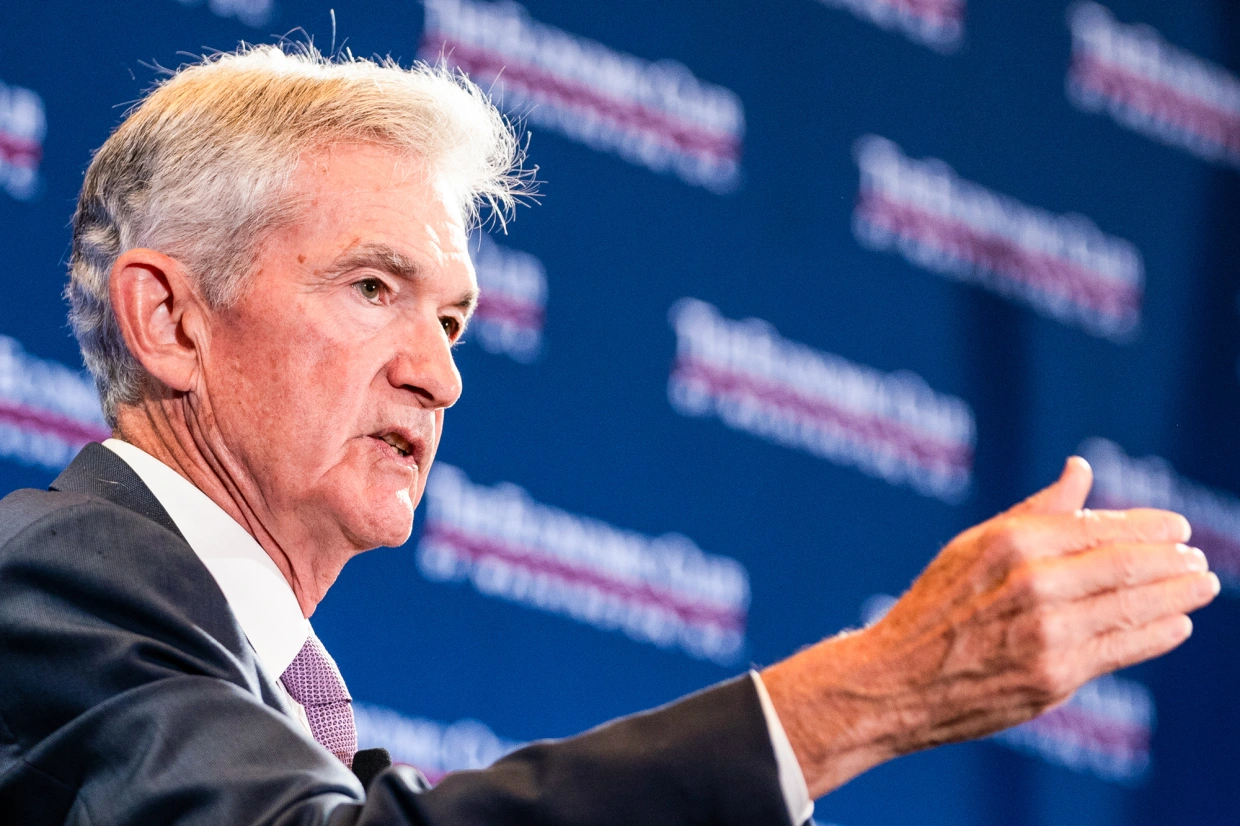 Powell Signals Fed Will Cut Rates Before Inflation Reaches 2%